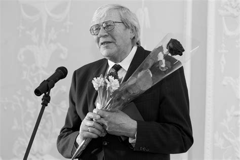 Mirė Muzikologas Ilgametis Lmta Profesorius Jonas Vytautas Bruveris