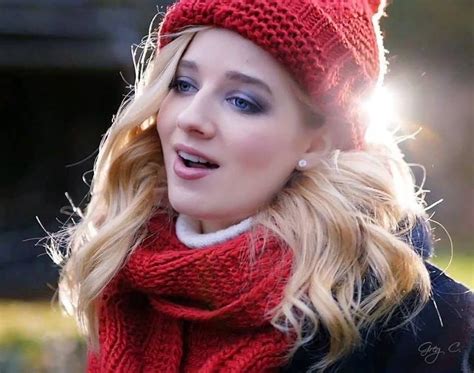 Pin By Joe Nerius On Jackie Evancho Jackie Evancho Fashion Celebrities