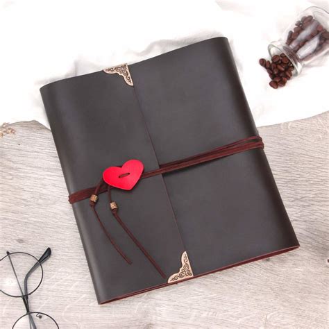 ❤ liked on polyvore featuring home, home decor, albums & scrapbooks, black, gifts. ThxMadam Scrapbook Photo Album, Vintage Leather Photo ...