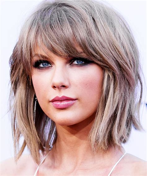 Taylor Swift Goes Super Short At The Grammys Taylor Swift Hair Hair