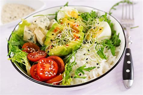 Almuerzo Vegetariano Verde Saludable Tazón De Buda Con Huevos Arroz