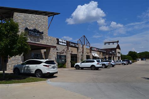 333 Us Hwy 290 E Dripping Springs Tx 78620 The Shops At The Springs