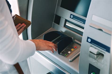 Bank Atms What Are Benefits Or Uses Of Atms Axis Bank