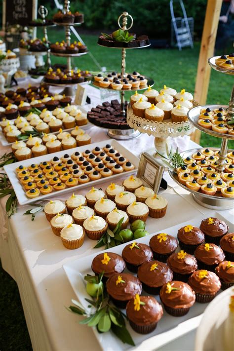 Wedding Food Drink, Dessert Bar Wedding, Wedding Desserts, Dessert Bars