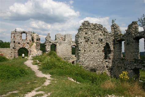 Ruiny Zamku W Rabsztynie Zobacz Jak Kiedyś Wyglądała I Jak Dziś