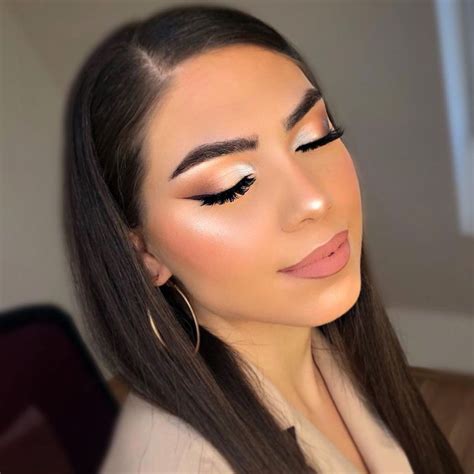 17 beautiful looks to create with your soft glam palette