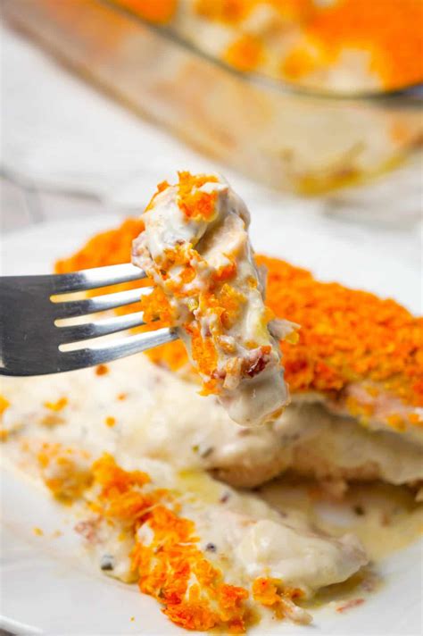 Which is where these doritos chicken tenders come in to save the day! Cream Cheese and Bacon Stuffed Doritos Chicken - This is ...