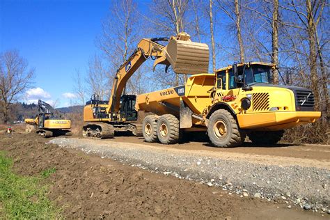 Heavy horderves ideas | strawberry salad, horderves appetizers, clean eating snacks. Heavy Equipment Operator