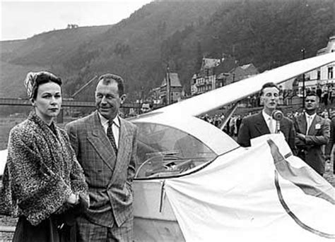 Most terraced houses were built to house people who came to towns and cities to work in the factories and mills during the 4).(industry) revolution3. RETRO KIMMER'S BLOG: THE FASTEST MAN ALIVE: GENERAL CHUCK ...