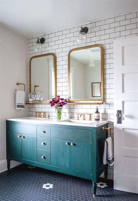 5 Ways To Warm Up White Walls Emily A Clark Classic Bathroom