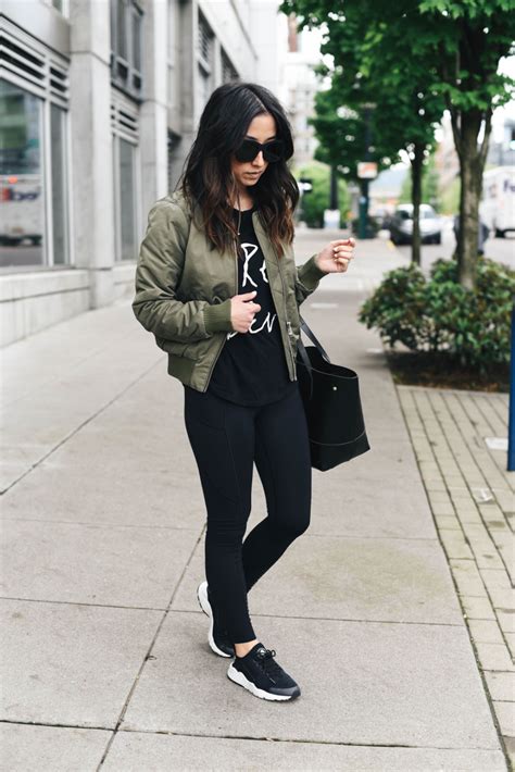How To Pull Off Athleisure Wear 30 Outfit Ideas In 2020 Classy
