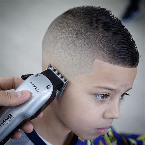 Épinglé Sur Teenage Boy Haircut