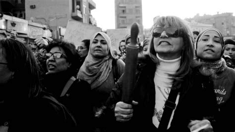 دفعات الأمل وموجات الغضب نظرة على عشر سنوات من النضال الملهم ضد العنف الجنسي في مصر ولها وجوه