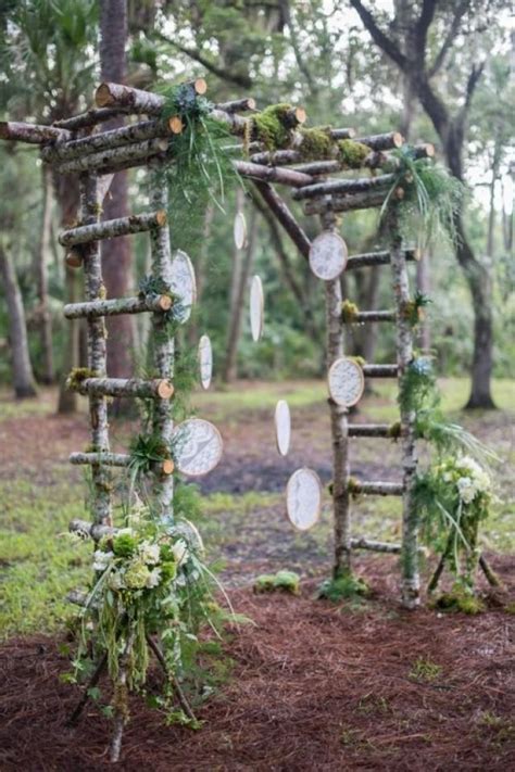 31 Charming Woodland Wedding Arches And Altars Weddingomania Weddbook