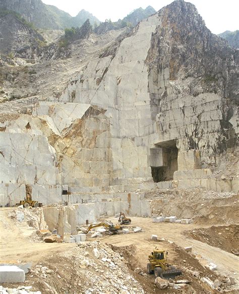 Carrara Quarry 0044 Select Stone