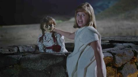 Brazilian Woman Acts Weird After Watching Annabelle Creation Screams