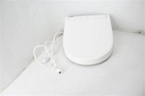 TOTO SW3083 01 WASHLET C5 Round Electronic Bidet Toilet Seat C5Round