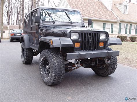 Below i will share what i've learned about the difference between these two. 1988 Lifted Jeep Wrangler YJ for sale or trade