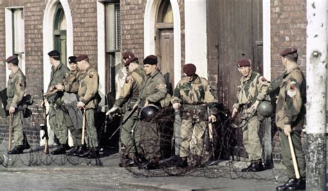 photos of the british army in northern ireland 1969 1979 flashbak