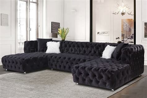 Lcl 011 Sectional Sofa In Black Velvet