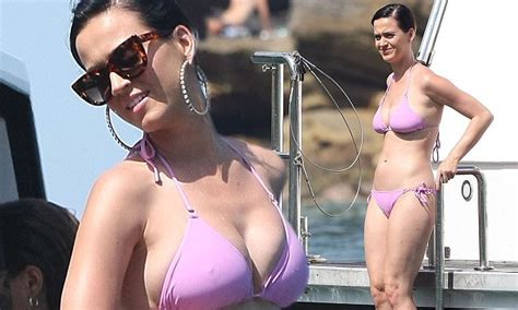 Katy Perry Shows Off Figure In Pink Bikini In Sydney Harbour Daily