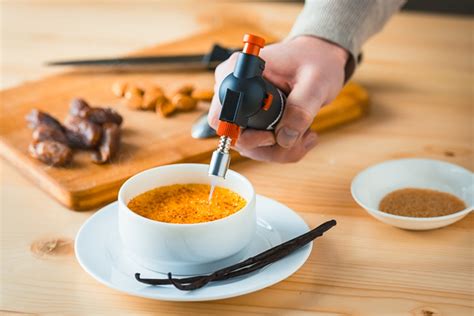 Ecco le ricette più facili e sfiziose nelle quali utilizzarla. Cannello da cucina: come funziona e come si usa
