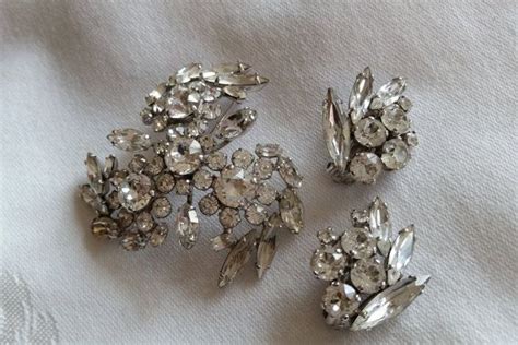 Signed 1960s Sherman Rhinestone Brooch And Earrings Set Etsy Canada