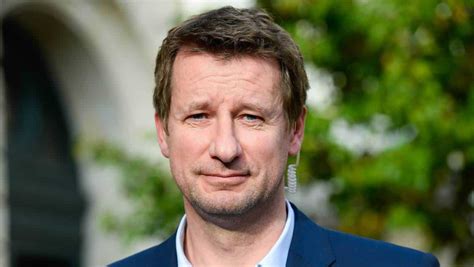 Le député européen yannick jadot, tête de liste eelv aux élections européenes. Yannick Jadot - Transport Info