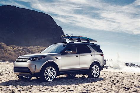 The thing i love most is the comfort. LAND ROVER Discovery specs & photos - 2017, 2018, 2019 ...