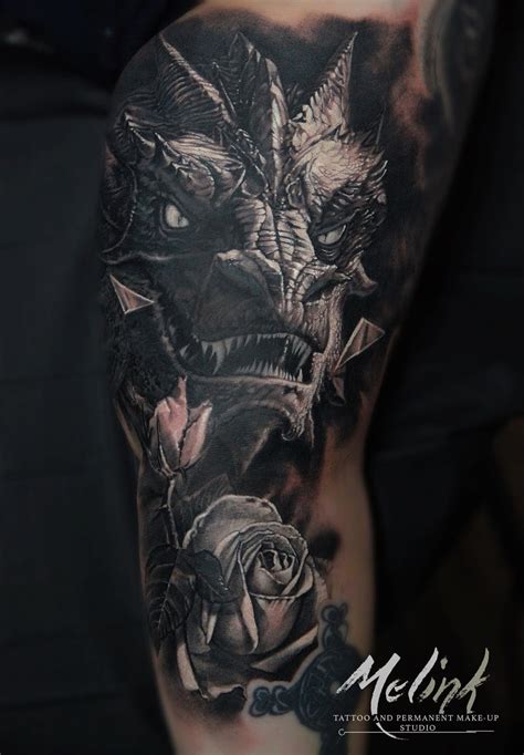 A great sleeve tattoo with. 165+ Dragon Tattoo Designs For Women (2020) Arms, Shoulder ...