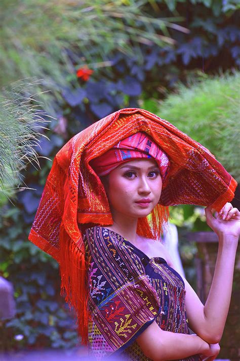 Beautiful Culture Of Indonesian Women Photograph By Victor Naru