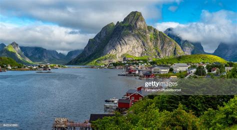 Reine Norwegian Fishing Village In Lofoten Islands Norway High Res