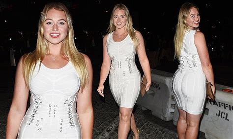 Iskra Lawrence Looks Sensational At Maxim Hot 100 Party Daily Mail Online