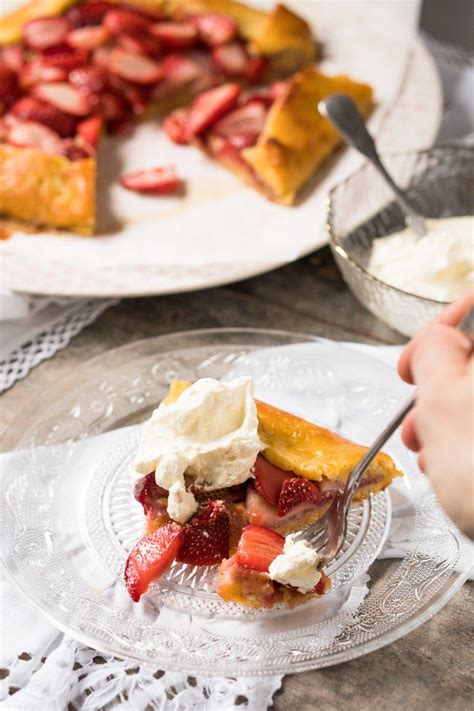 If you are looking for info on the keto diet, check outr/keto! Gluten Free, Low Carb & Keto Strawberry Galette 🍓 #keto #lowcarb #ketodesserts #glutenfree # ...
