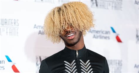 Lil Nas Xs Latest Look Shows His Eccentric Style Range Chronicleslive