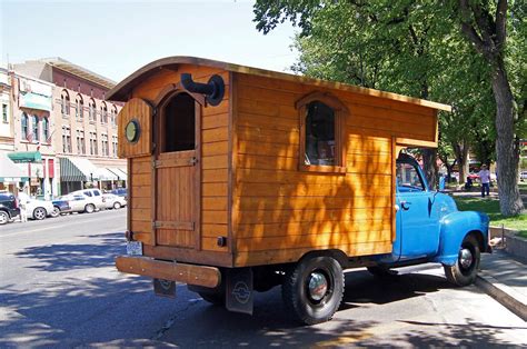 A wisconsin log home made with real wisconsin logs. Homemade Cabin On Wheels | ... this unique home made ...