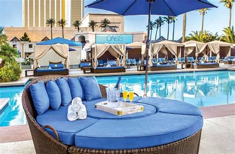 Luxor Pool Cabanas And Daybeds Hours And Info Las Vegas