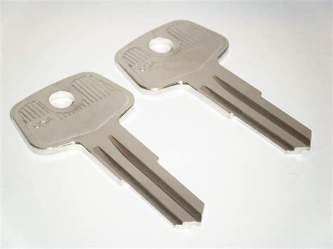 Buy Ilco 2 Cut Keys For Thule Roof Rack Lock Ski Rack Bicycle Hauler