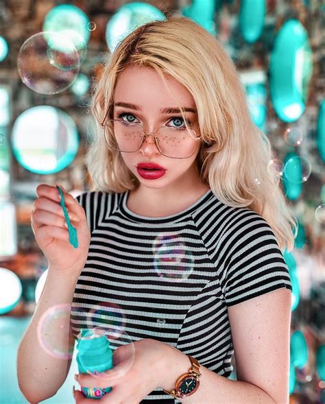 Instagramda Moodygrams Portraiture Bubbling Over Timcaver Model