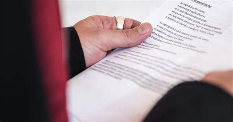 Cari genitori, mi rivolgo a voi per offrire qualche spunto di riflessione per poter affrontare al meglio questo periodo. Lettera Ai Genitori Dai Figli Per Anniversario : Augurio ...