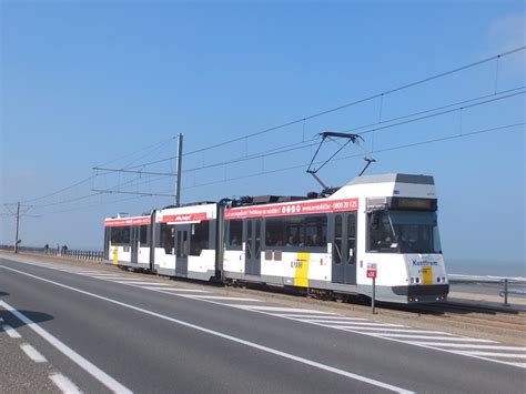 De lijn adlı bu uygulama ile flanders içinde multimodal yolculuk planlayın. De Lijn 6014 Domein Raversijde | De Lijn Kusttram 6014 BN AC… | Flickr