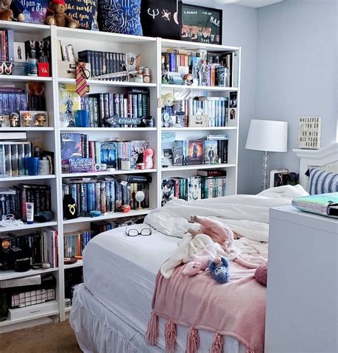 Pin By Mariah Mota On Bookshelfs Bookshelves In Bedroom Home Decor