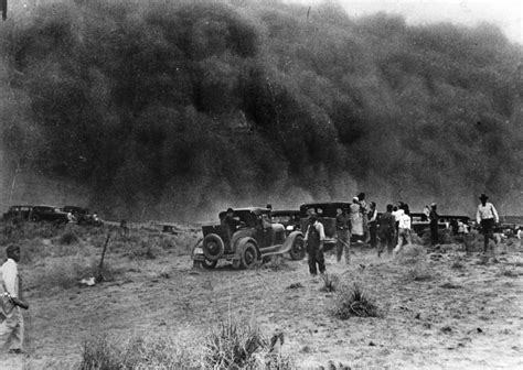 20 Tragic Photos From Americas Dust Bowl In The 1930s