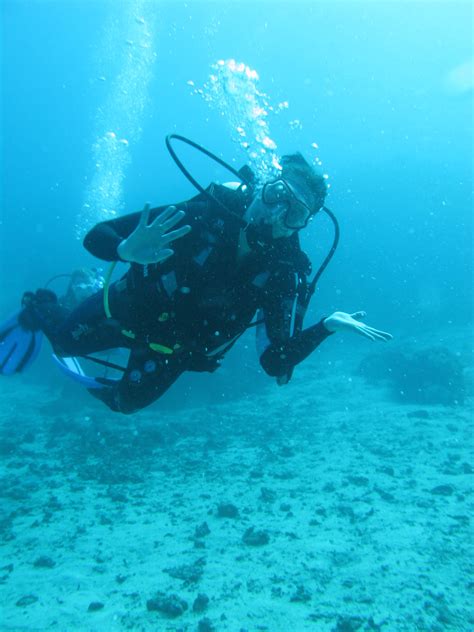 underwater underwater explore