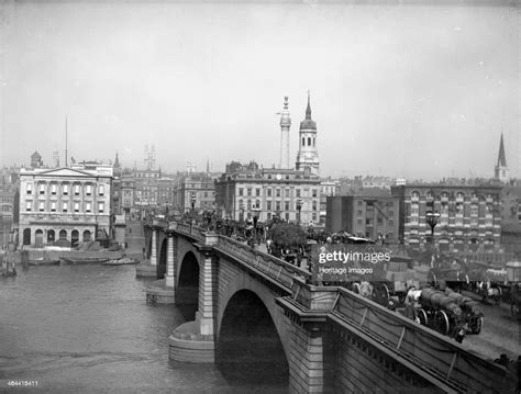 London Bridge City Of London 1880 The Bridge Was Rebuilt In 1825