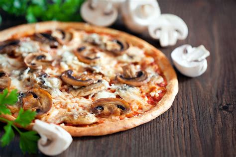 The Surprisingly Healthy Mushroom Prosciutto Pizza