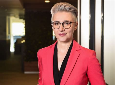 What's more, the person to whom you are sending money doesn't even have to have a garanti bbva account or. Veronica Constantinescu, Garanti Bank: "Cardurile de ...