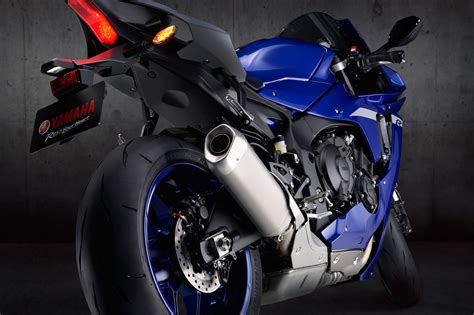 Yamaha yzf r1 is going to launch in india with an estimated price of rs. 2021 Yamaha YZF-R1 Guide • Total Motorcycle
