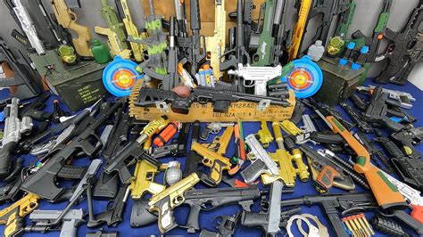 Huge Dozens Of Toy Guns Rifles Collection Realistic Bead Shooting