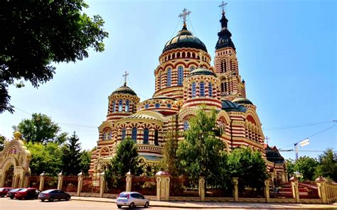 Part of scythia in antiquity and settled by getae, in the migration period, ukraine is also the site of early slavic expansion, and enters history proper with the establishment of the medieval state of kievan rus, which emerged as a powerful nation in the middle ages but disintegrated in the 12th century. Annunciation Cathedral, Kharkiv, Ukraine : Wallpapers13.com